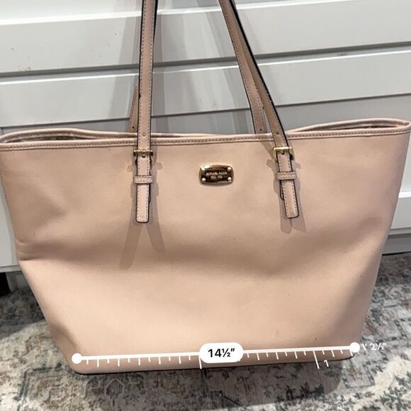 Michael Kors MK Large pale pink tote purse - Picture 9 of 16